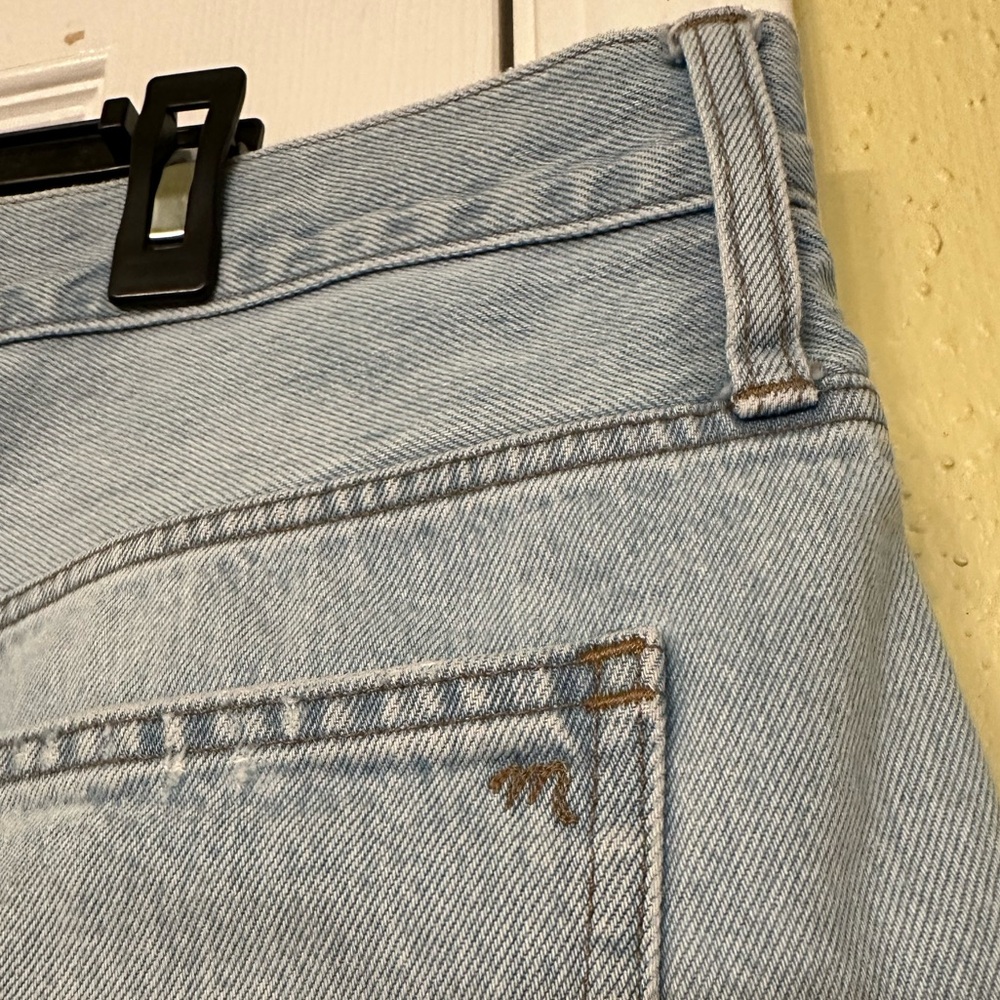Madewell Shorts Womens Sz 33 Relaxed Denim Raw Hem Button Fly Light Wash Casual - Picture 4 of 7